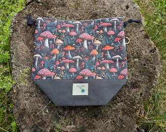 Stitcher's Satchel - Mushroom Print