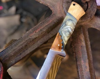 Handmade Camping Knife: Resin Handle & Leather Sheath