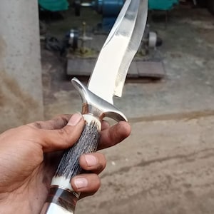 Handmade Stag antler bowie knife D2 steel hunting and camping kinfe with free leather sheath best birthday gift for men