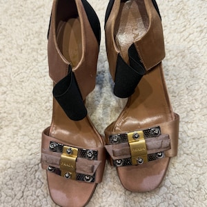 Prada shoes 38