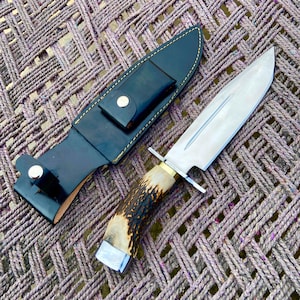 Handmade Carbon Steel Hunting Knife: Natural Handle, Leather Sheath