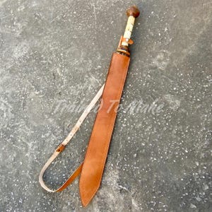 Handmade Roman gladius Sword: Engraved high Carbon Steel blade, Wooden handle with Leather Sheath | Collectible sword for Display
