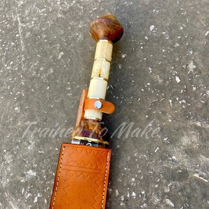 Handmade Roman gladius Sword: Engraved high Carbon Steel blade, Wooden handle with Leather Sheath | Collectible sword for Display