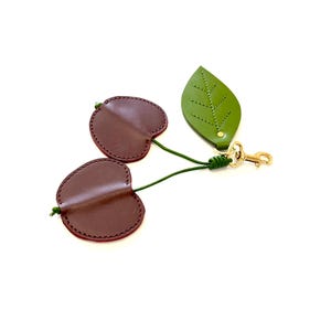 Dije de bolso de cereza, llavero de cuero genuino para billetera, lindo dije hecho a mano