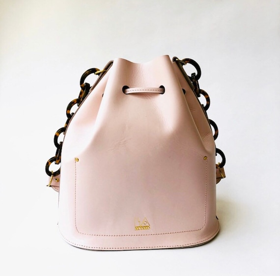 Pastel bucket bag deals