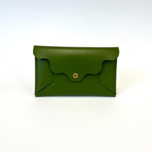 Clutch con borde ondulado de cuero verde, cartera para dama de honor, regalo para su boda, bolso de mano para mujer