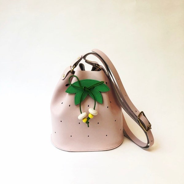 Bucket bag pink strawberry La Lisette