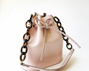 Leather bucket bag Pastel Pink with Tortoise chain,  La Lisette shoulder bag