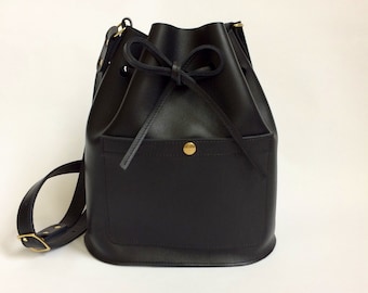 Sac seau en cuir artisanal Noir, cadeau parfait