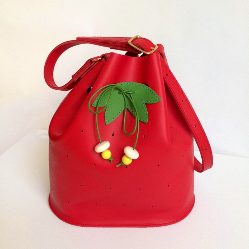 bucket bag red