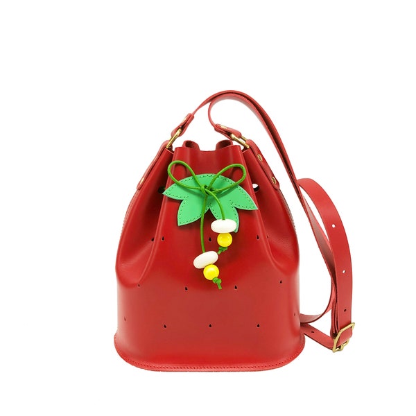 Strawberry red leather bucket bag, La Lisette fruit bag