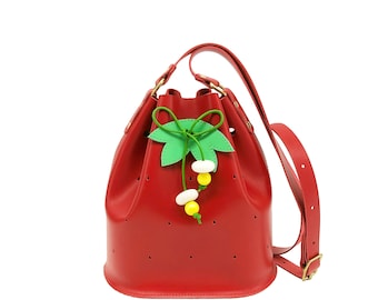 Sac seau Strawberry en cuir petit