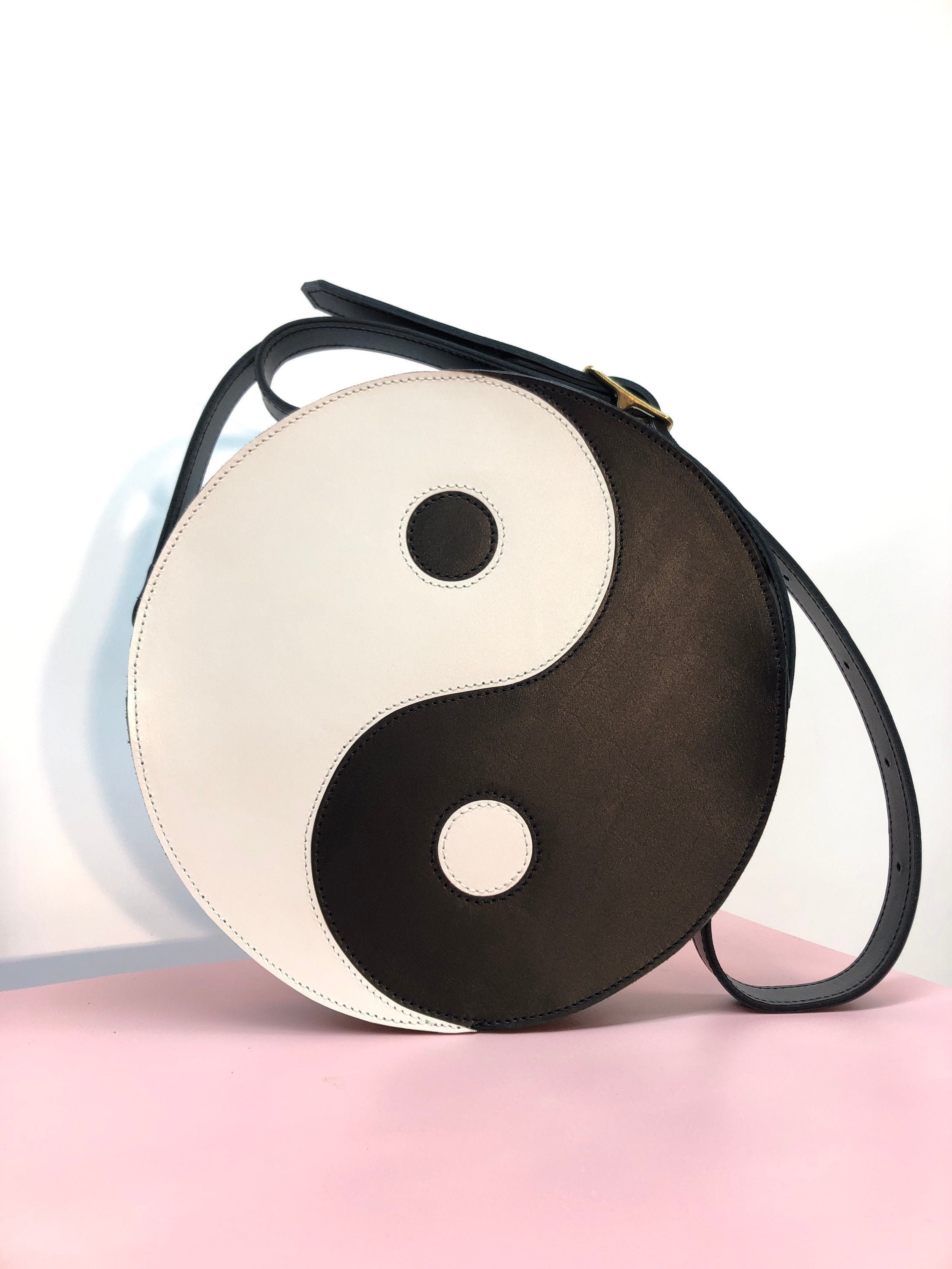 Yin Yang handbag hanger for restaurant
