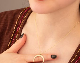 14K Gold Ring Holder Necklace | Crescent Moon Pendant | Secure Geometric Keeper | Wedding Promise Ring Saver | Magic Ring Holder