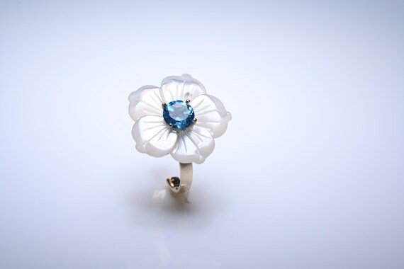 14K Yellow Gold Floral Ring with Mother of Pearl & 0.96 ct Blue Topaz Gemstone CGL Certified Elegant Floral Jewelry Gift For Her