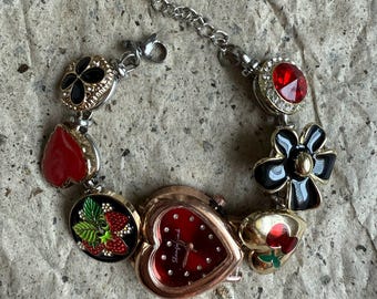 Handgemaakt polshorloge met rood hart, vintage horloge met rode knop, Y2K-horlogearmband, retro horlogecadeau, polshorloge voor vrouw, elegant bruiloftshorloge