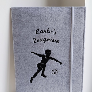 Zeugnismappen Fussball mit Name bestickt, perfekt als Geschenk zur Einschulung oder Geburtstag personalisiert, Junge, Zeugnishülle