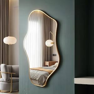 Asymmetrical Wall Mirror: Modern Home Decor with Artistic Design