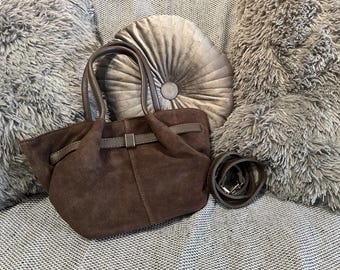 Brown suede handbag with extra adjustable strap | Medium-size women’s bag