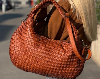 Soft Brown Woven Leather Hobo Bag - Slouchy Leather Shoulder Bag, Vintage Italian Leather Handbag, Woven Hobo Bag, Everyday Tote, Woven Bag
