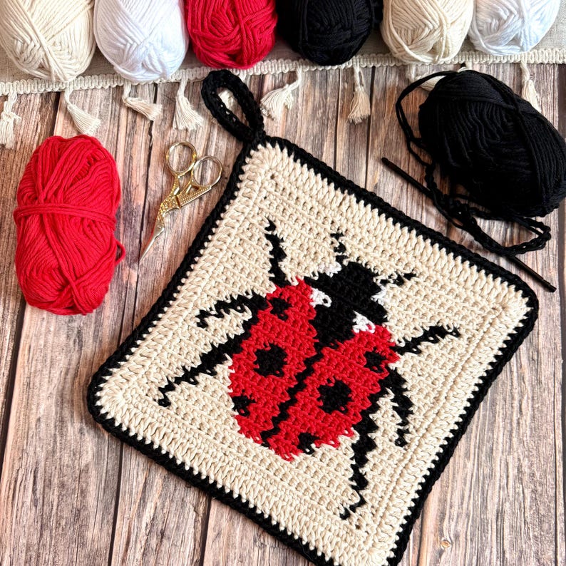 Ladybird Crochet Potholder Pattern: Ladybug Tapestry Design (PDF ...