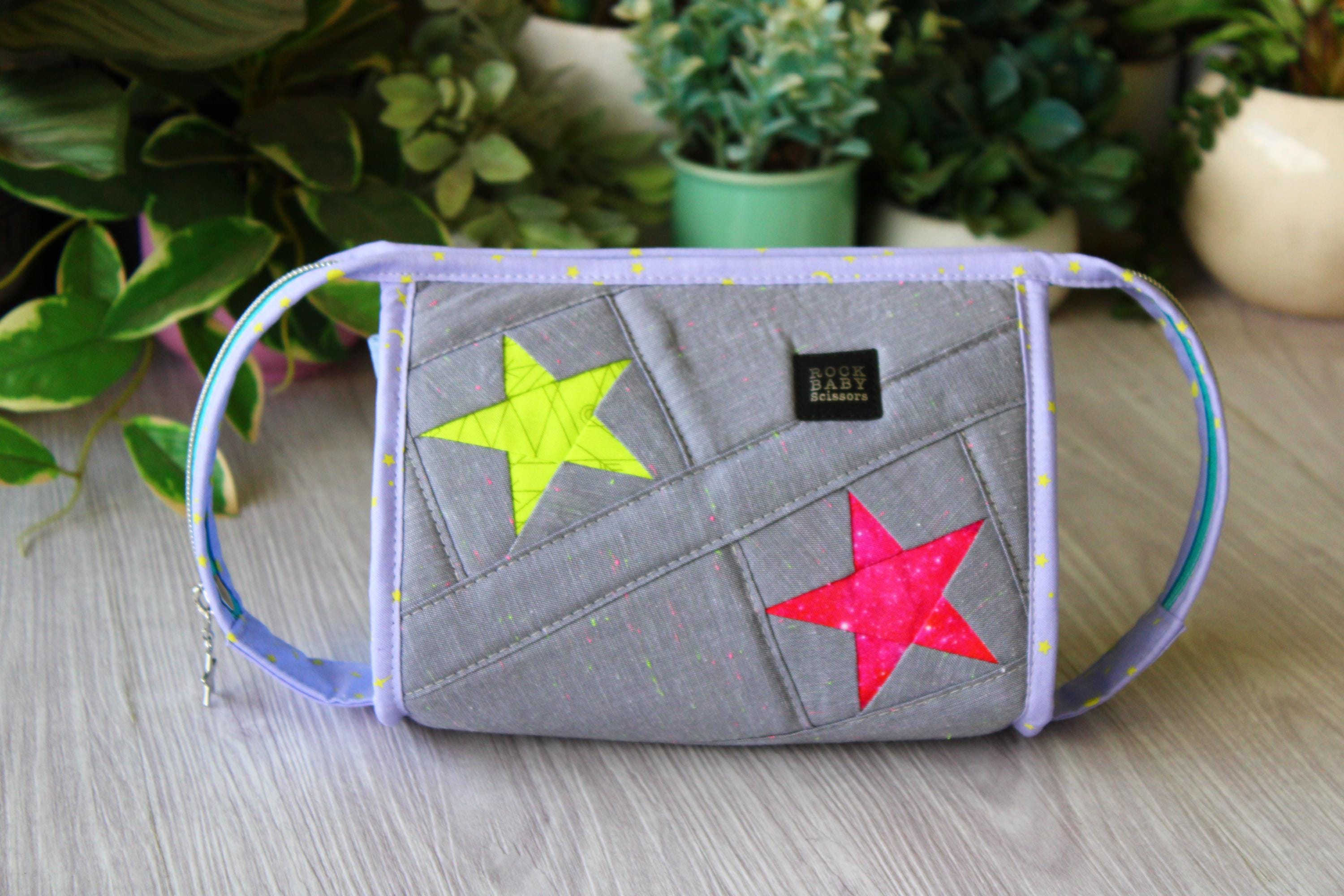 Paper Pieced Stars on Neon Speckled Linen Mini Bionic Gear Bag | project bag | makeup bag | toiletry bag