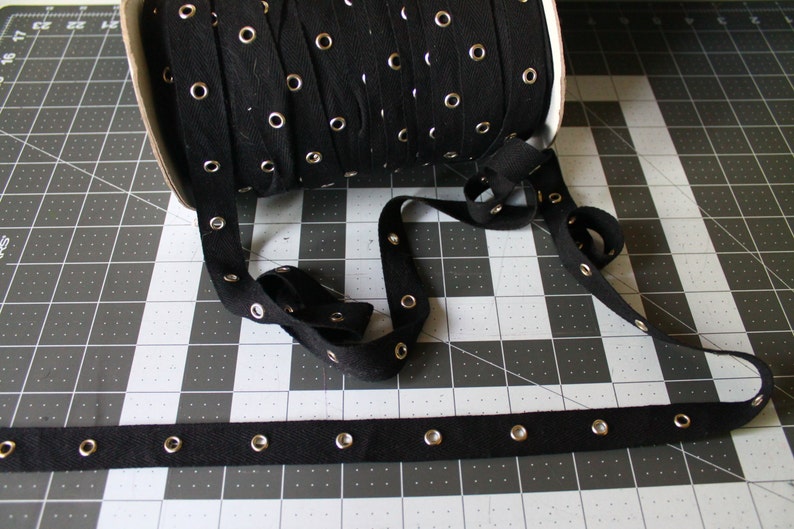 3/4 20mm Black Eyelet Tape with Nickle eyelets BY THE YARD image 3