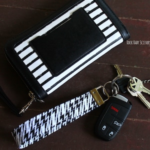 Pink Ribbons Key Fob Key Chain Wrist Strap image 4