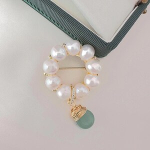 Handmade Pearl Brooch with Jade Pendant – Elegant Vintage Style Jewelry for Everyday, Special Occasions, Gift for Women, Her, Pearl Lover