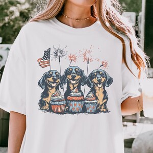 Vintage Dackel T-Shirt Shirt, Hundeliebhaber T-Shirt Amerikanische Flagge Komfort Farben Geschenk für Doxie Besitzer Wiener Wurst Hundebekleidung