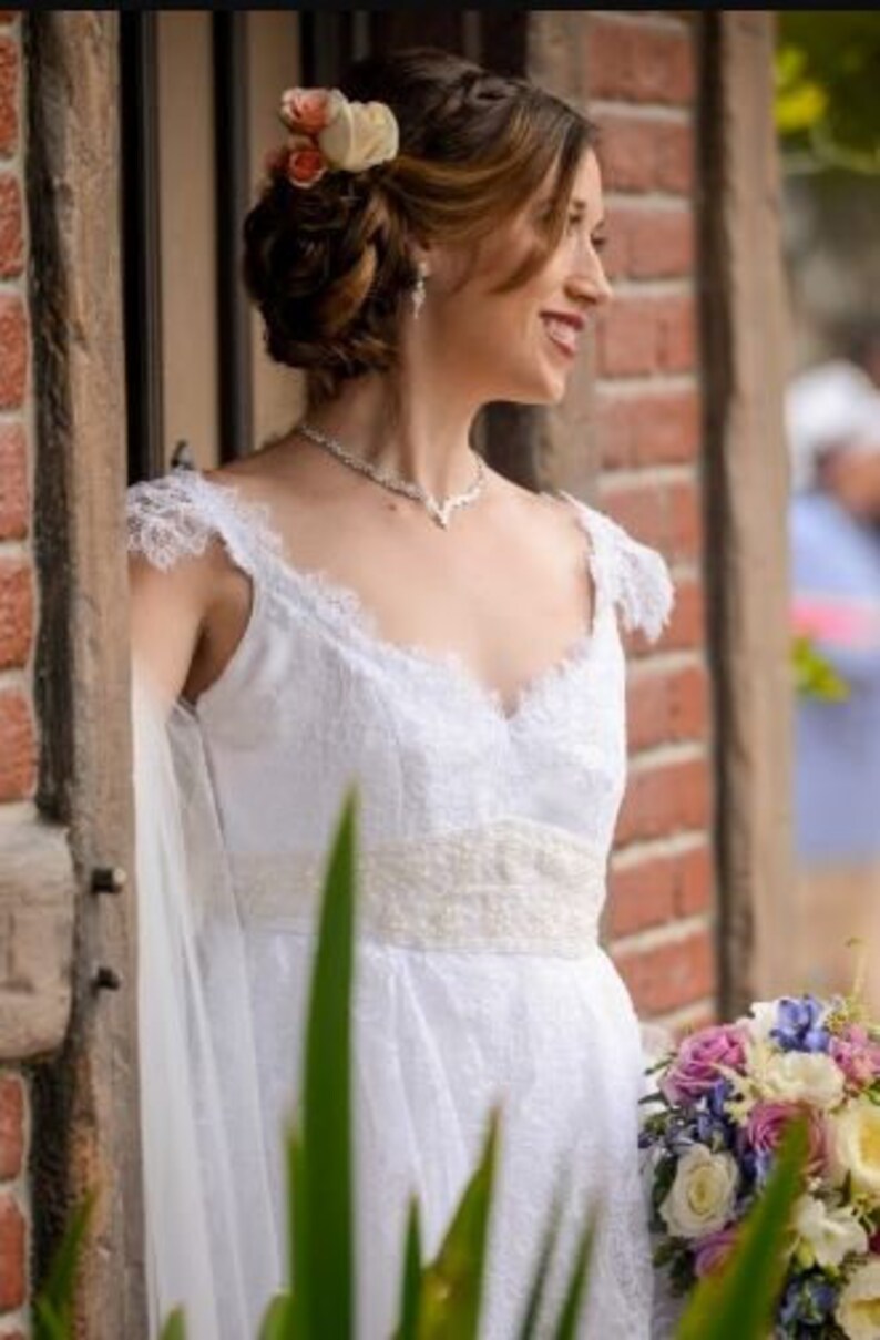make your own wedding gown