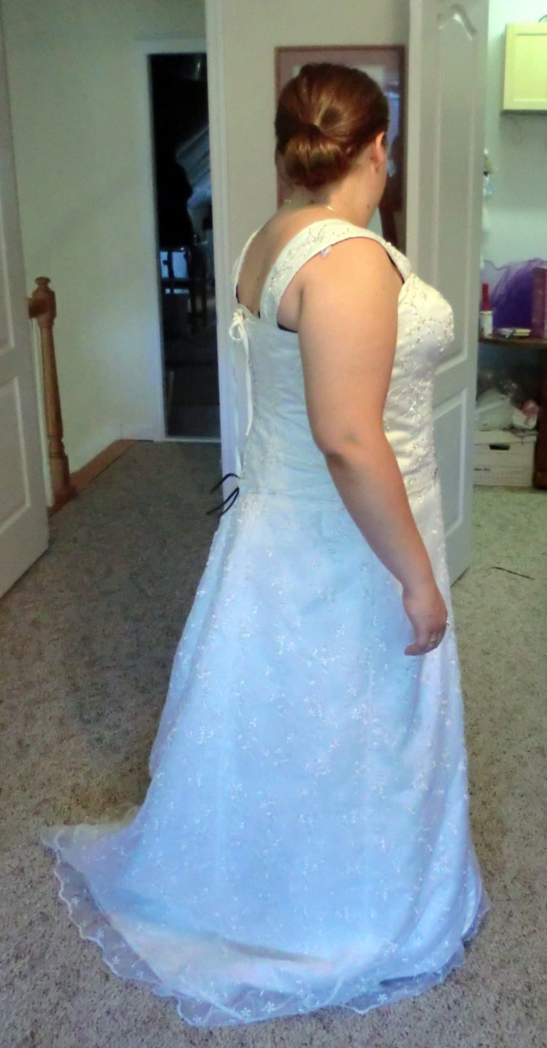 make your own wedding gown