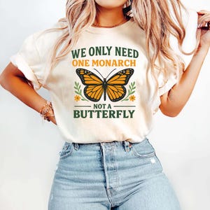 Monarch Butterfly Graphic T-Shirt: Nature Lover Tee