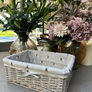 Shallow Wicker Storage Baskets with Bumblebee Bee Beige Liner Kitchen Tidy