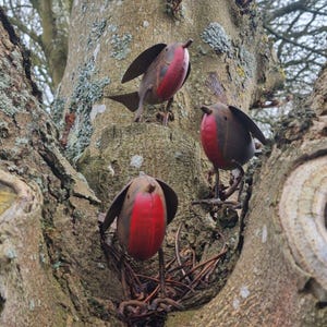 Robin Garden Ornament Single or Set Of 3 Bird Statue Metal Outdoor Decoration