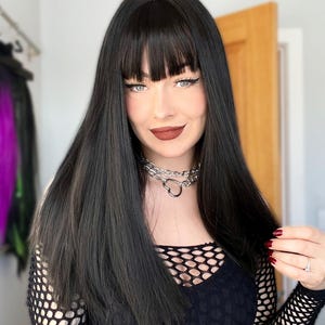 シャドウブラックウィッグ、ロングレディースブラックウィッグ、合成ウィッグ、ブラックレディースウィッグ、前髪付きブラックウィッグ、ハロウィンウィッグ、パーティーウィッグ、ゴスウィッグ、コスプレウィッグ