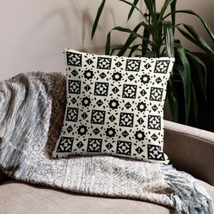 Bohemian Decorative Pillow | Cozy Home Accent, Modern Living Room, Chic Bedroom Decor, Gift for Housewarming, Unique Throw Cushion