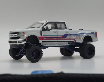 1/64 Custom 2019 F350 White Livery with Metallic Blue/Purple Fade AnyLevel Styled Suspension and Purple Wheels