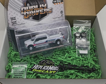 White Striped 2019 F350 - RMD Easy Build Box