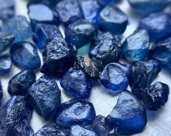 37.50 CTS Natural Deep Royal Blue-Green Sapphire Rough Lot – Facet Grade Raw Gemstones for Cutting & Jewelry Making