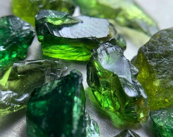 14.60 CRTs rare natural Untreated facet grade stunning strong vivid green color TSavorite garnet rough lot