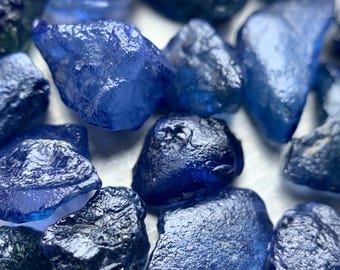 41.70 CTS Natural Deep Royal Blue-Green Sapphire Rough Lot – Facet Grade Raw Gemstones for Cutting & Jewelry Making
