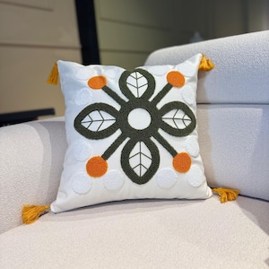 Punch needle embroidered cushion cover, Handmade Textured Cushion,Throw Pillow,Cozy Home Decor,Unique Gift,Soft Textile Accessory,Decoration