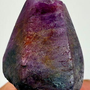 Raw Corundum Crystal: 105.60 Carat Ruby Sapphire Family Gemstone
