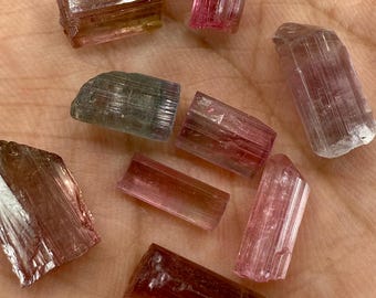 Colgante de cristal de turmalina sandía: piedra preciosa bicolor rosa y verde