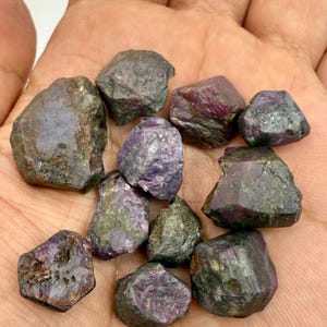 Natural Corundum rough late 244.50 Carat Raw Crystal | Ruby Sapphire Family | Collector’s Gemstone | Healing Mineral Specimen | Rare Stone