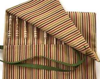 Brittany Crochet Hook Set and Roll Up Case Sizes D-M Striped Fabric