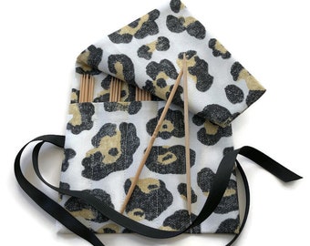 Case for 5-Inch DPNs Faux Animal Print Available with or without Needles