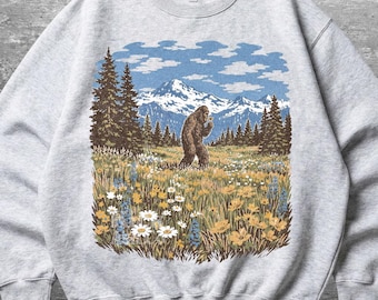 Vintage Sasquatch Shirt, Funny Cryptid, Oversized, Womens, Unisex Gildan 18000 Crewneck Sweatshirt