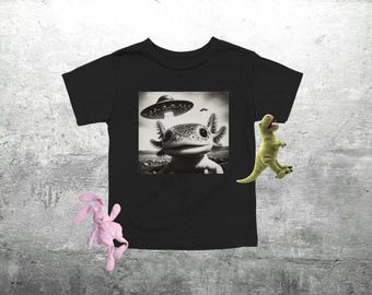 Funny Kids Axolotl Shirt, Axolotl Selfie Picture, Flying Saucer, Weird Shirt, Funny Animal Shirt, Youth, Toddler, Boys, Girls